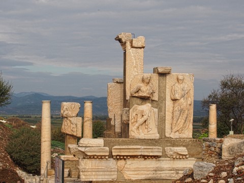 Memmius Ephèse